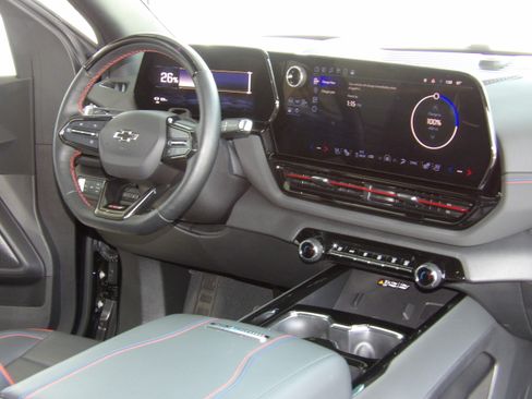 Used 2024 Chevrolet Silverado EV RST image 32