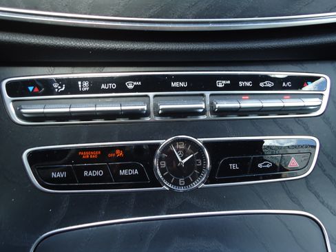 Used 2020 Mercedes-Benz E 350 Luxury image 16