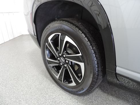 Used 2026 Buick Enclave AWD Sport Touring image 14