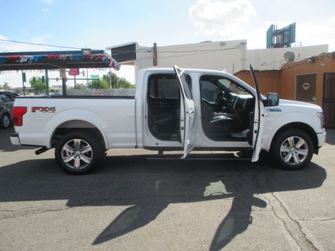 Used 2020 Ford F150 Platinum image 19