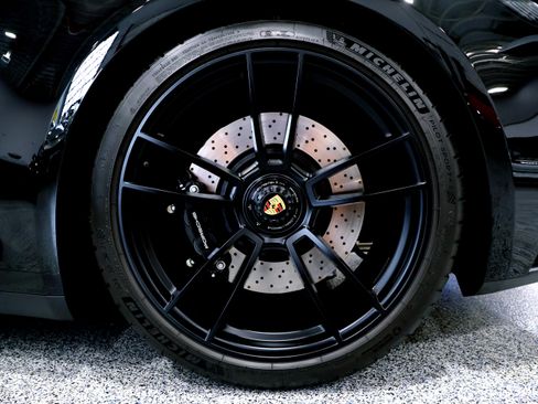 Used 2024 Porsche 911 Carrera GTS image 39