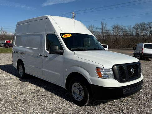 Used 2021 Nissan NV 2500 S image 1