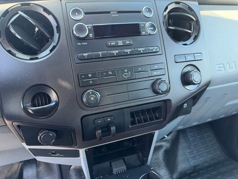Used 2013 Ford F350 2WD SuperCab Super Duty image 16