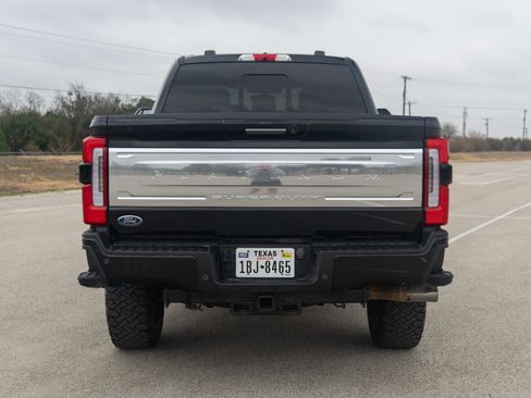 Used 2024 Ford F250 image 4