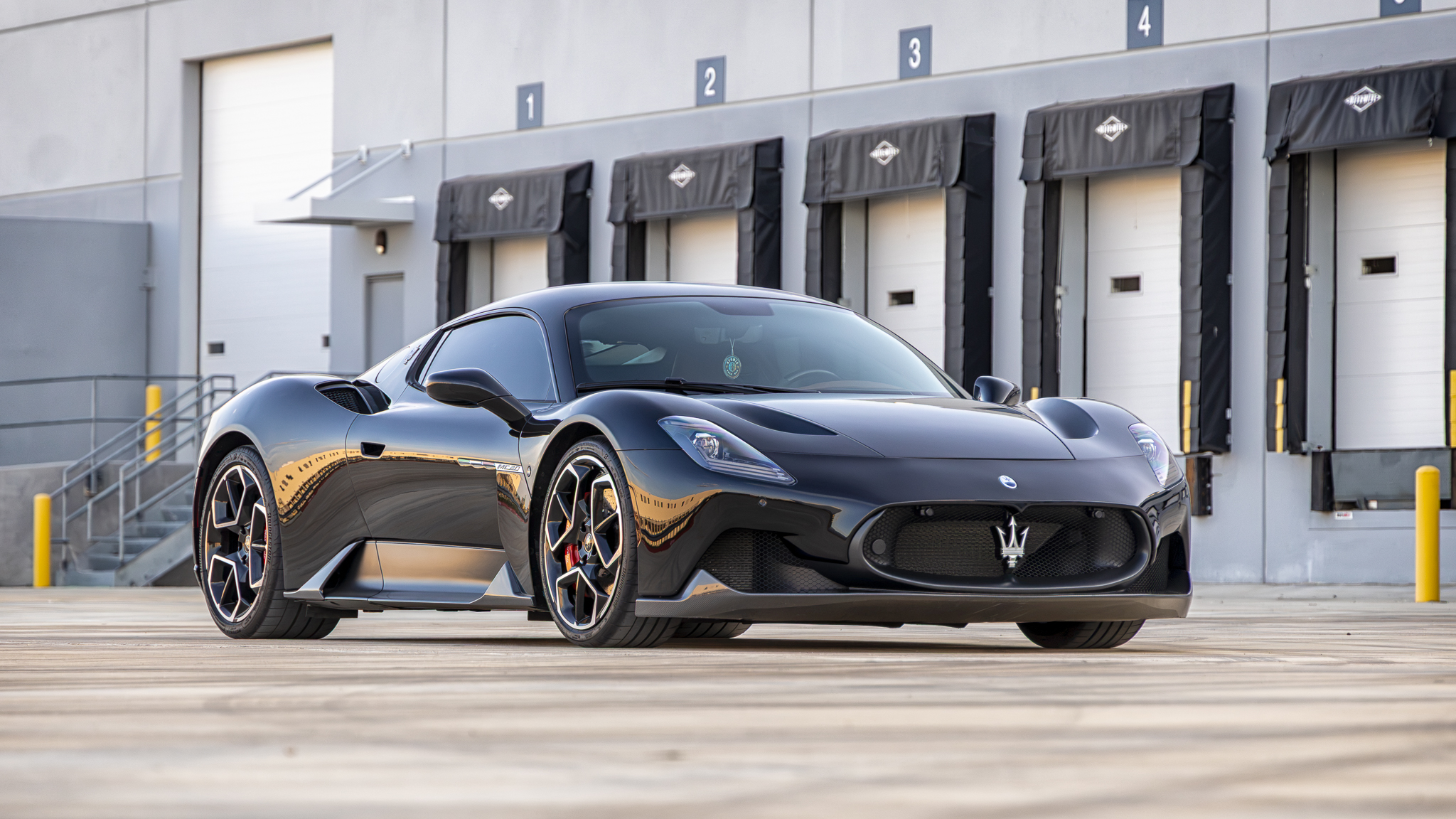 Used 2022 Maserati MC20 Coupe RWD image 1