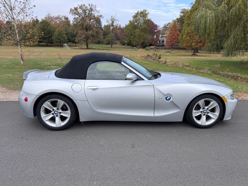 Used 2006 BMW Z4 3.0i image 36