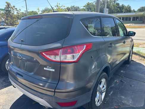 Used 2014 Ford Escape SE image 3