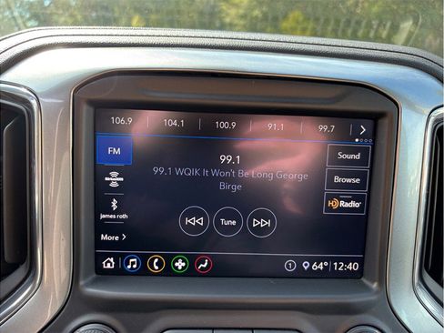 Used 2020 Chevrolet Silverado 1500 LT image 26