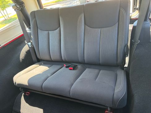 Used 2014 Jeep Wrangler 4WD Rubicon image 13