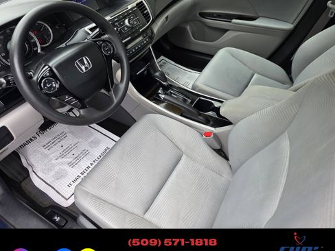 Used 2017 Honda Accord LX Sedan image 14