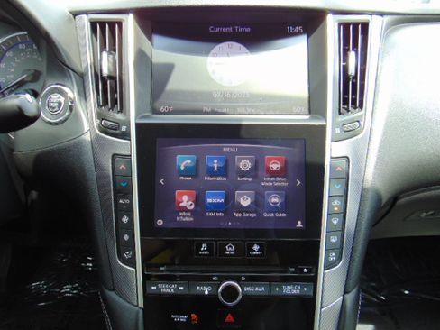 Used 2017 INFINITI Q50 2.0t image 17