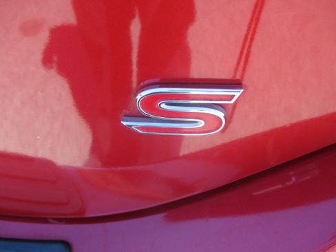 Used 2016 Toyota Corolla S Plus image 11