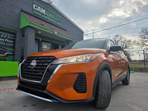 Used 2022 Nissan Kicks SV image 60