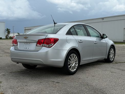 Used 2011 Chevrolet Cruze Eco FWD image 9