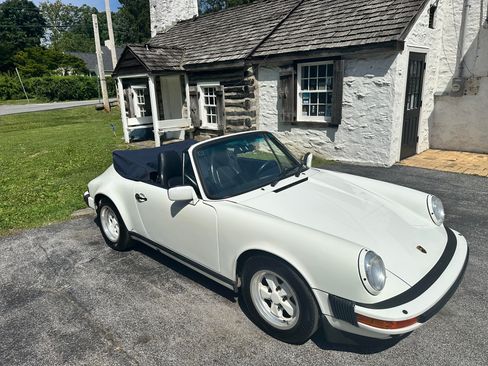Used 1987 Porsche 911 Carrera Cabriolet RWD image 11