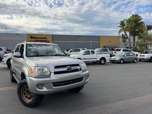Used 2006 Toyota Sequoia SR5 image 1