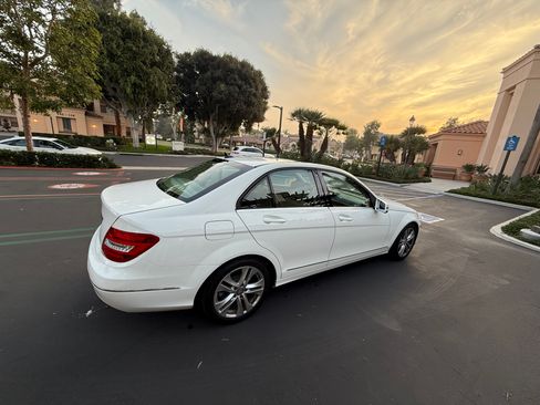 Used 2013 Mercedes-Benz C 250 image 7
