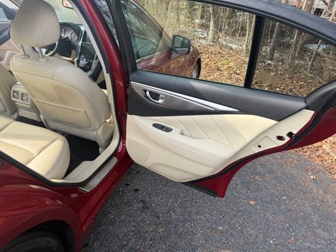 Used 2015 INFINITI Q50 Premium image 43