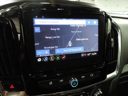 Used 2023 Chevrolet Traverse RS image 41