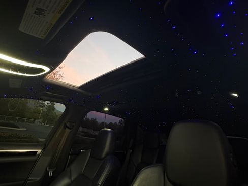 Used 2016 Porsche Cayenne image 8