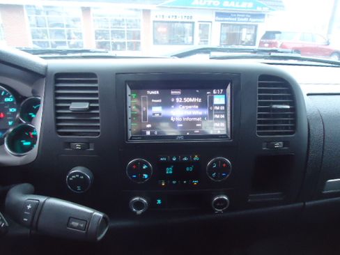 Used 2010 GMC Sierra 1500 SLE image 20