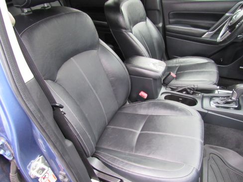 Used 2017 Subaru Forester 2.5i Touring image 19