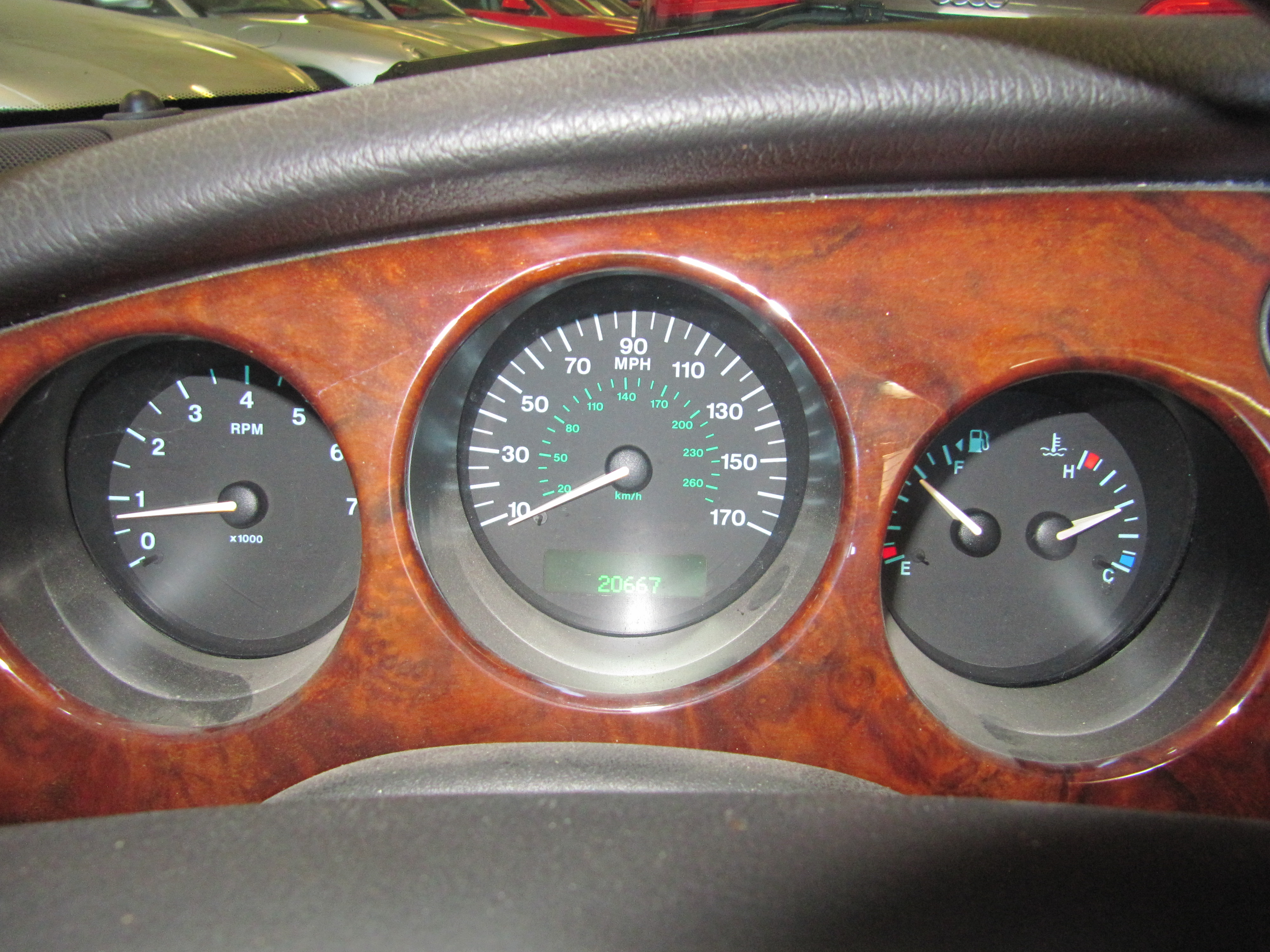 Used 2000 Jaguar XK8 Convertible RWD image 14