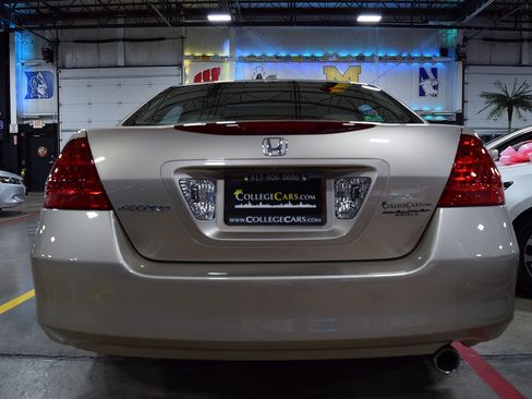 Used 2007 Honda Accord EX-L image 9