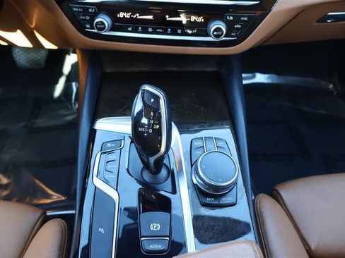 Used 2017 BMW 540i xDrive image 20