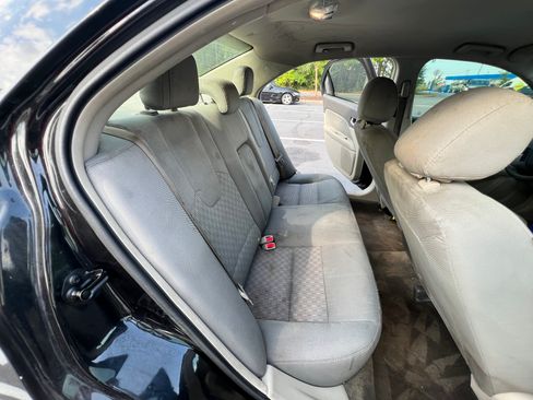 Used 2012 Ford Fusion S FWD image 11