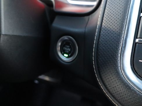 Used 2021 Chevrolet Suburban Premier image 29