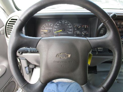 Used 1998 GMC Sierra 2500 Classic SL image 29