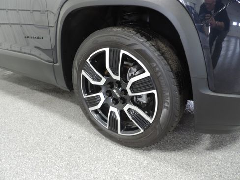 Used 2021 GMC Acadia SLT image 14