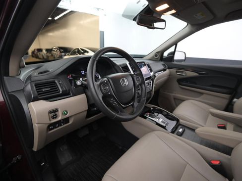 Used 2016 Honda Pilot Touring image 40