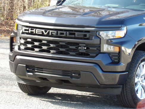 Used 2022 Chevrolet Silverado 1500 Custom image 9
