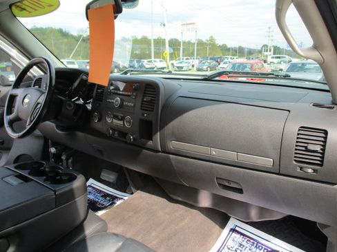 Used 2011 Chevrolet Silverado 1500 LT Z71 image 30