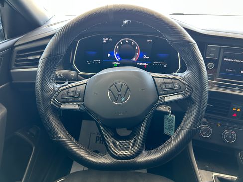 Used 2022 Volkswagen Jetta Sport FWD image 17