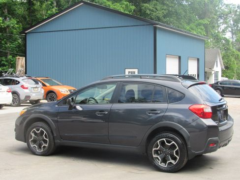Used 2015 Subaru XV Crosstrek 2.0i Premium AWD/4WD image 4
