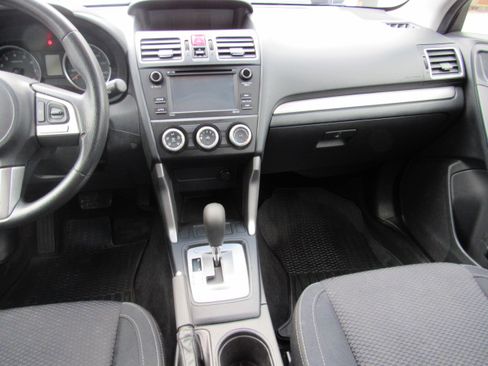 Used 2017 Subaru Forester 2.5i image 21