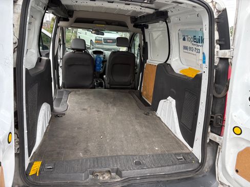 Used 2016 Ford Transit Connect XL image 8