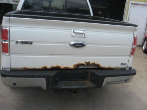Used 2010 Ford F150 4x4 SuperCrew image 5