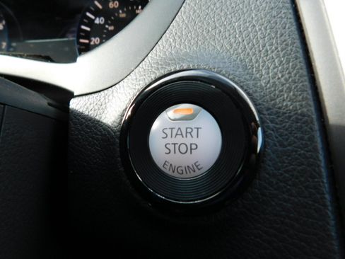 Used 2016 Nissan Altima 2.5 SR image 15