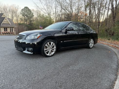 Used 2010 INFINITI M35 image 7