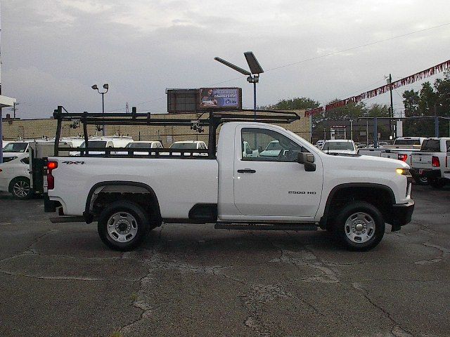 Used 2020 Chevrolet Silverado 2500 W/T AWD/4WD image 3