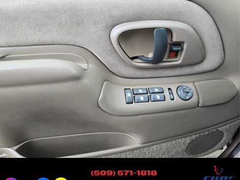 Used 1996 GMC Suburban image 13