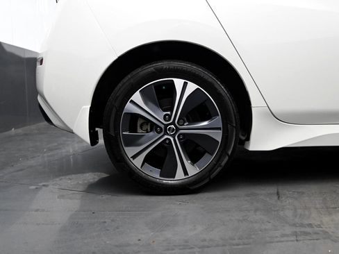 Used 2022 Nissan Leaf SV Plus image 16