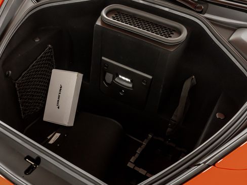 Used 2024 McLaren 750S image 6