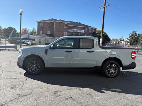 Used 2024 Ford Maverick XLT image 4