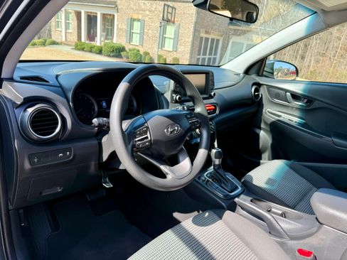 Used 2020 Hyundai Kona SE image 9