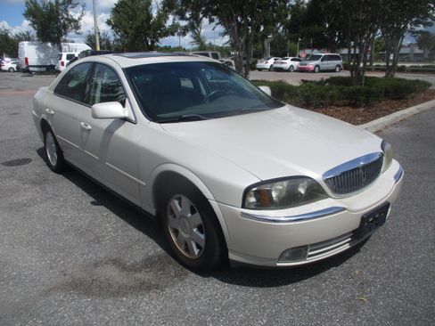 Used 2004 Lincoln LS image 4